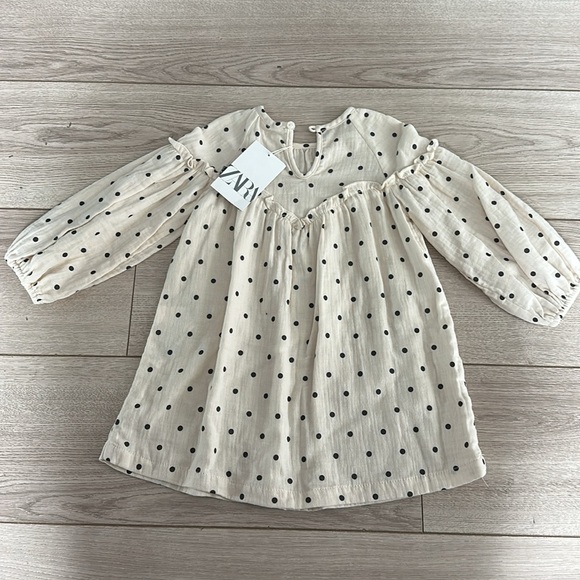 Zara - Cream Polka Dot dress - Picture 2 of 3